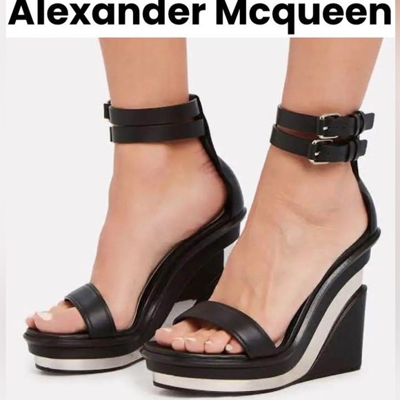 Alexander McQueen Black Leather Trompe L’oeil Wedge Strappy Sandals 8.5 - Picture 16 of 16
